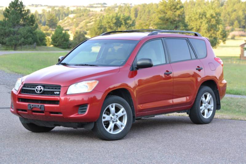 Elizabeth, CO - Household Estate + Car