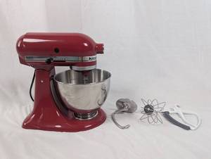 lot 3 image: KitchenAid Stand Mixer with Attachments