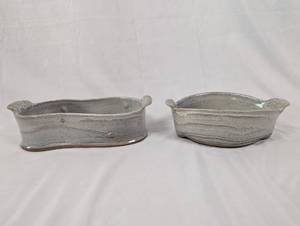 lot 14 image: Set of Two Ceramic Baking Dishes
