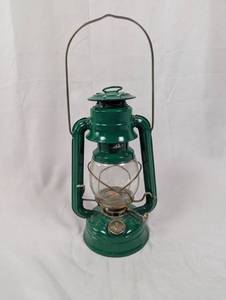 lot 20 image: Green Dietz Kerosene Lantern