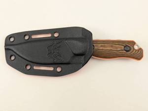 lot 28 image: Benchmade Fixed Blade Knife with Sheath