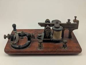 lot 54 image: Antique Telegraph Key and Sounder