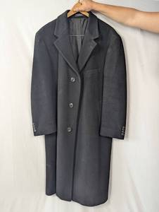 lot 78 image: Lauren Ralph Lauren Cashmere & Wool Coat