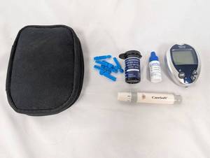 lot 82 image: OneTouch Ultra 2 Glucose Monitoring Kit