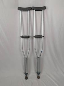 lot 88 image: Drive Medical Adjustable Crutches