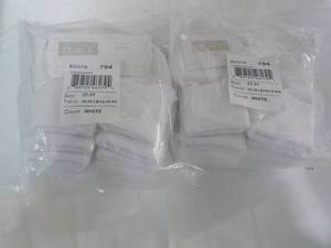 lot 130 image: 12 pair size 2T-3T White Triple Rol...