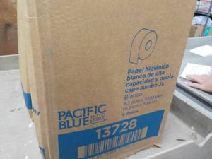 lot 72 image: Jumbo Jr 2 ply High Capacity Toilet...