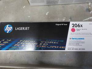 lot 81 image: HP Laser Set Original HP Toner 206x...