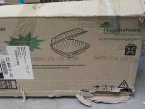 lot 86 image: 9 x 9 Hinged Lid Containers  White ...