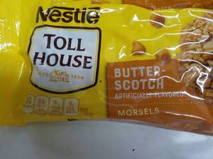lot 282 image: 4 Bags Nestle 11 oz Butterscotch Mo...