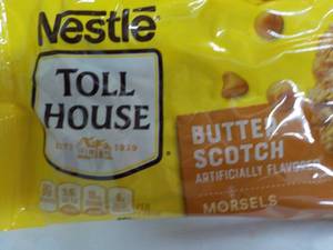 lot 283 image: 4 Bags Nestle 11 oz Butterscotch Mo...