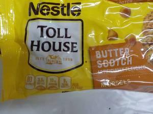 lot 284 image: 4 Bags Nestle 11 oz Butterscotch Mo...