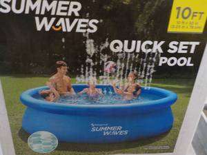 lot 298 image: 10 ft Summer Waves Quick Set Pool...