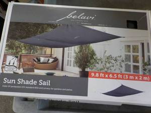 lot 343 image: Sun Shade Sail 9.8 ft x 6.5 ft...
