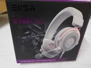 lot 183 image: ERKA E900 Gaming Headset...
