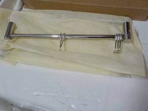 lot 185 image: Bathroom Towel Rack...