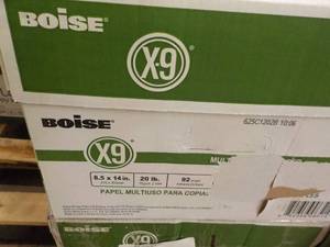 lot 30 image: Boise 5000 Sheets White 8 12 x 14...