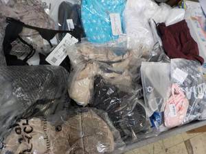 lot 188 image: Clothing various sizes and Towels ,...