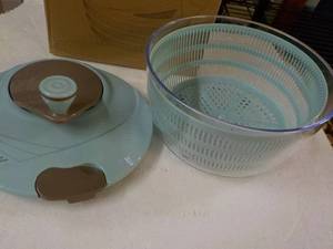 lot 190 image: Salad Spinner...