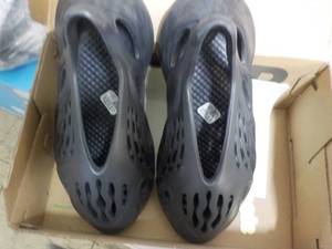 lot 226 image: Yeezy Foam Runners Mens size 8...