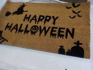 lot 234 image: Happy Halloween Mat 17 x 30...