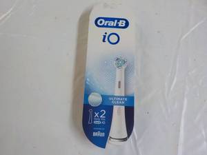 lot 248 image: Oral B 10 Toothbrush Heads...