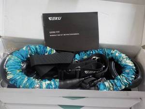 lot 254 image: GEKU Fit Workout Bar Kit...
