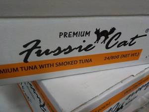 lot 116 image: 24 Cans Fussie Cat Food...