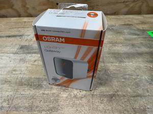 lot 43 image: OSRAM - Lightify Gateway LED Smart Connected Light