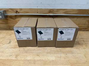 lot 170 image: Scouring pad Lot of 3 - Heavy Duty