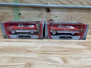 lot 89 image: Lot of 2 - 118 1955 Packard Caribbean