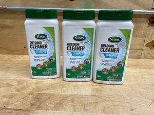 lot 150 image: Lot of 3 - Scotts Outdoor Cleaner Plus OxiClean Heavy Duty Wipes
