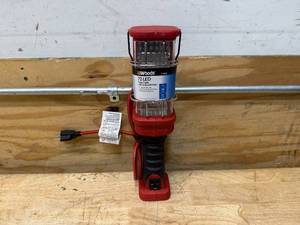 lot 176 image: Woods Task Light 72 LED (0730250)