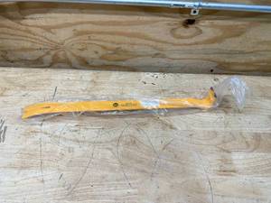 lot 178 image: Python 21 Utilitypry Bar (0730255.85)