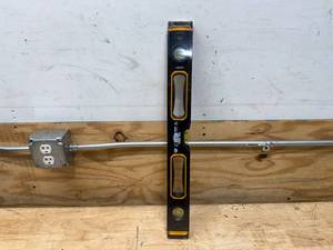 lot 179 image: Tolsen 24 Magnetic Level (0730259.05)