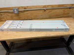lot 191 image: 32W Equivalent Bright White T8 LED Tube Light Bulb Lot of 4