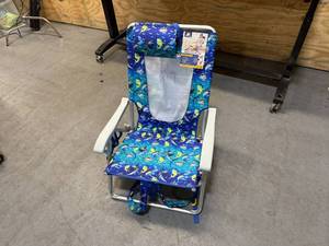 lot 195 image: GCI Waterside backpack beach chair