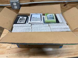 lot 51 image: Box full of calculators
