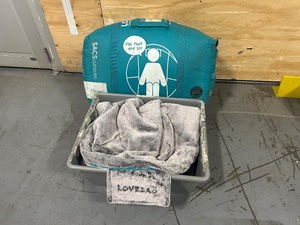 lot 7 image: LOVESAC CitySac with Cover