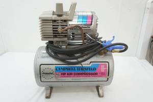 lot 17 image: Campbell Hausfeld HP Air Compressor. 6 gallon tank