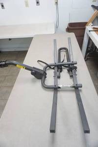 lot 39 image: Bell Platform Hitch Bike Rack