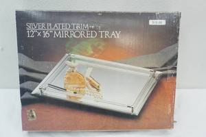 lot 45 image: 12x16 Mirrored Tray with Silver Plated Trim