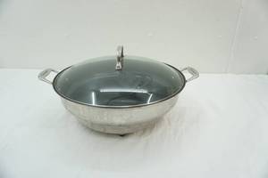lot 52 image: Cuisinart Electric Skillet 15 diameter
