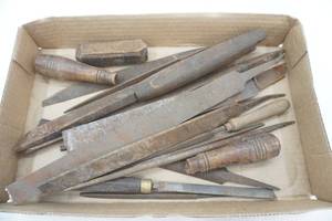 lot 90 image: Vintage Woodworking Files and Tools