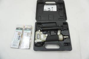 lot 91 image: Surebonder Brad Nailer & Nails