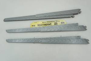 lot 101 image: Supported Shelf Brackets 3ct