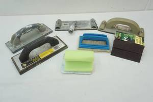lot 136 image: Hand Sanders, Molded Rubber Grout Float, Paint Pads, Sanding Blocks