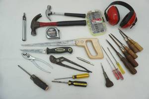 lot 142 image: Hand Tool Lot