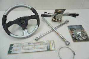 lot 165 image: Grant Steering Wheel, LED Lights, Chrome Accessories