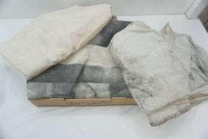 lot 171 image: drop cloths